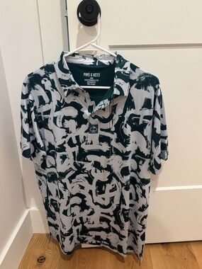 Pins & Aces Men's Green & White Printed Golf Polo
